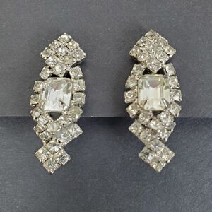 Vintage Clear Crystal Rhinestone Glass Statement Silver Tone Clip On Earrings